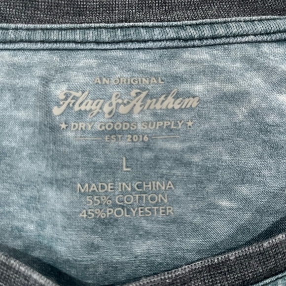 *NEW* Never Worn Flag & Anthem Raglan Tee! (Tags Missing) - Picture 2 of 3